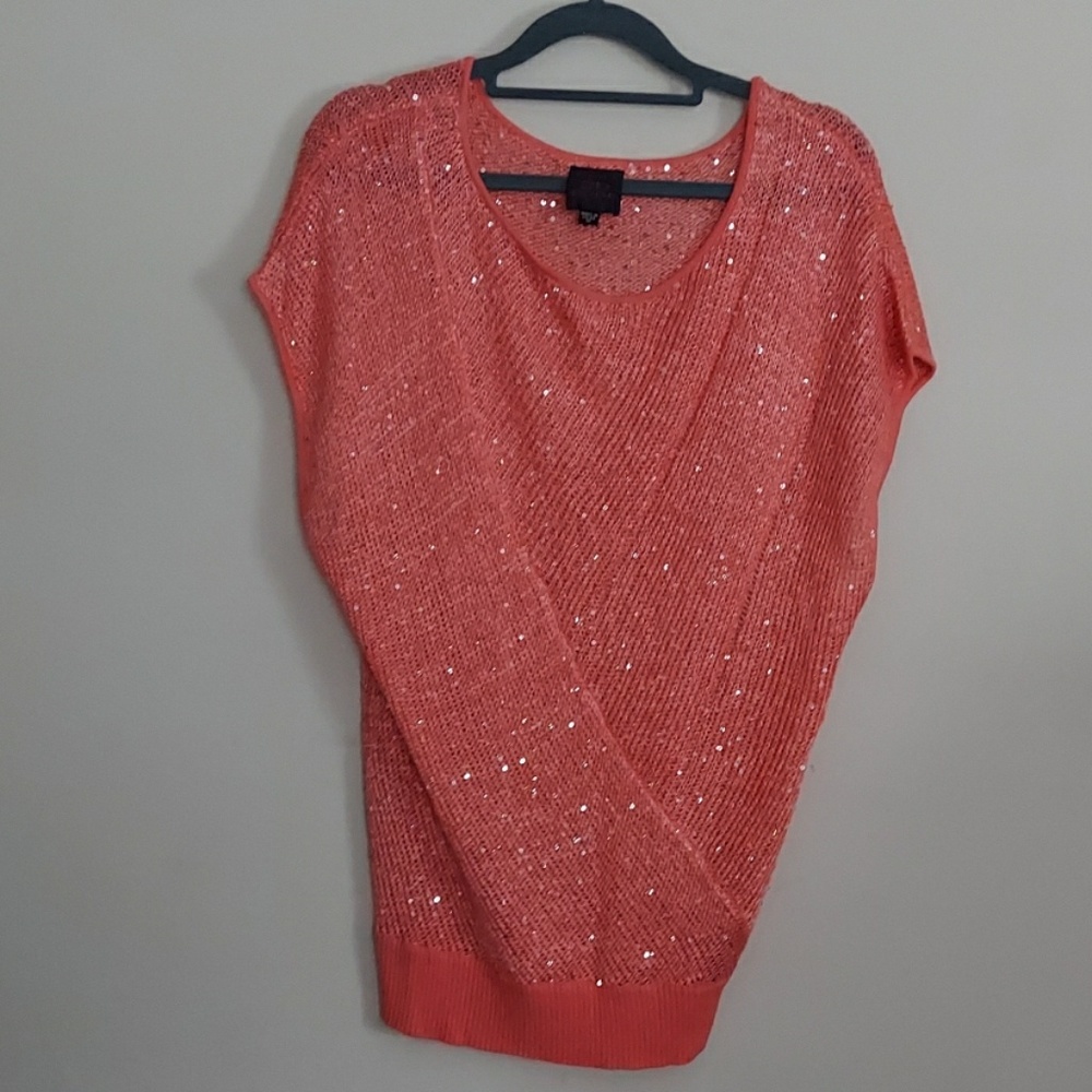 2B BEBE coral knit top sz M